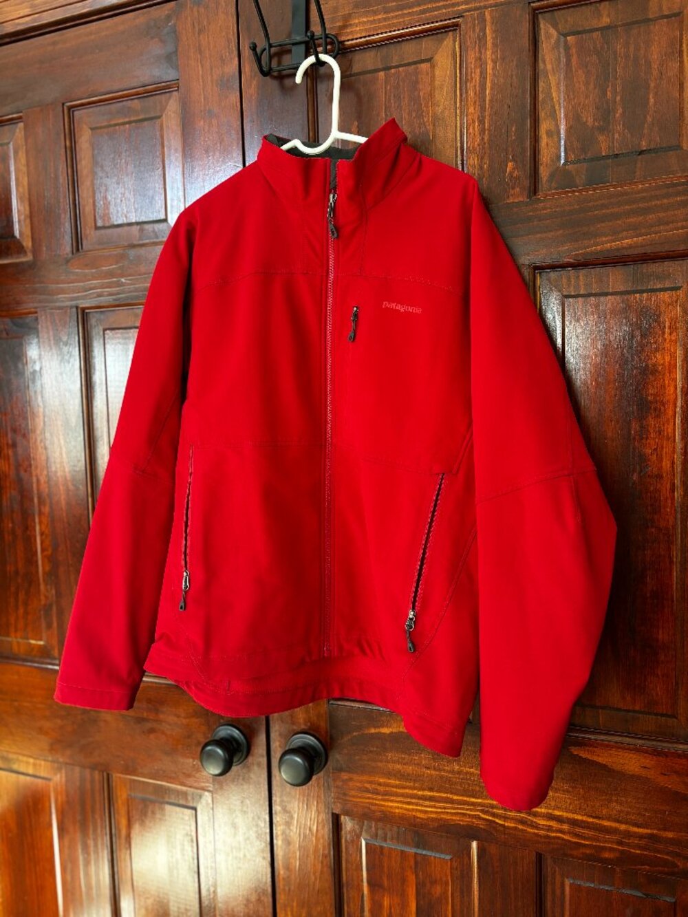 Patagonia Red Softshell L